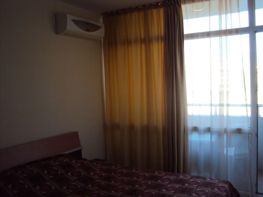 Sun City Hotel - All Inclusive Sunny Beach Esterno foto