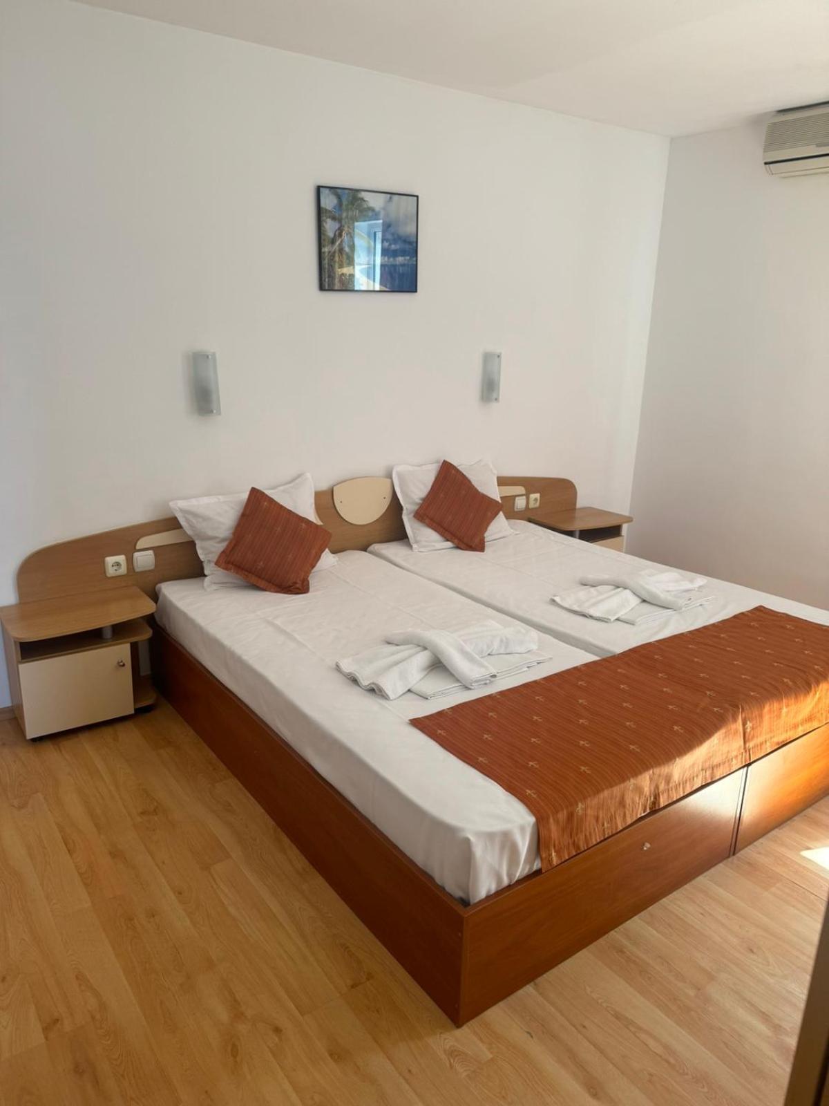 Sun City Hotel - All Inclusive Sunny Beach Esterno foto